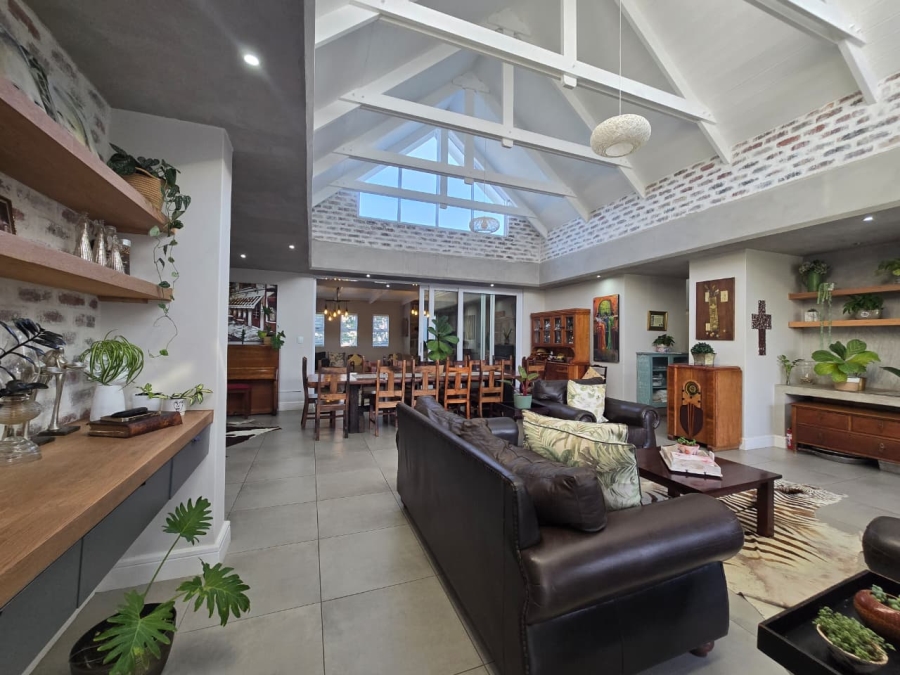 4 Bedroom Property for Sale in Kingswood Golf Estate Western Cape